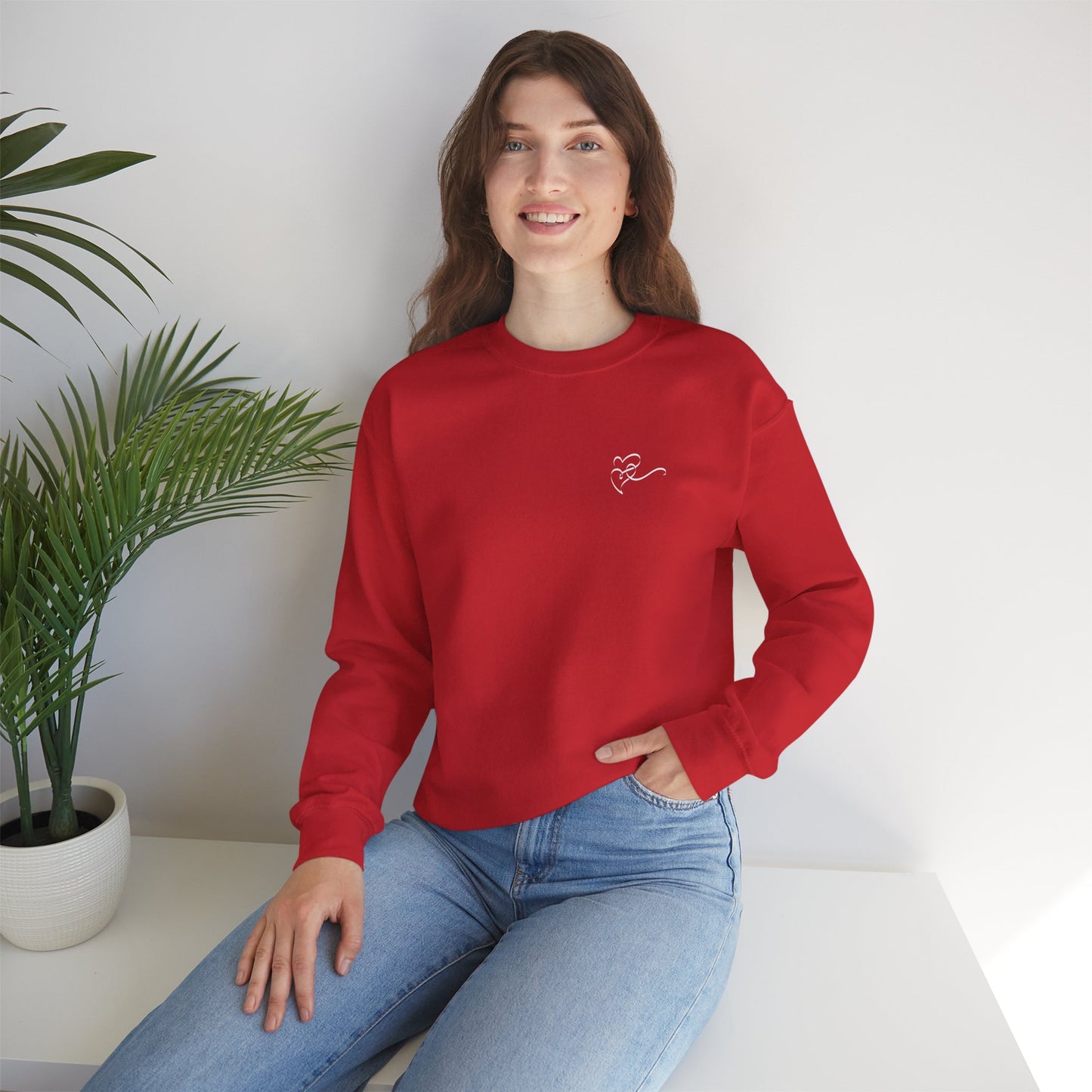 Intimacy lives in unspoken moments. Sweatshirt (EU)