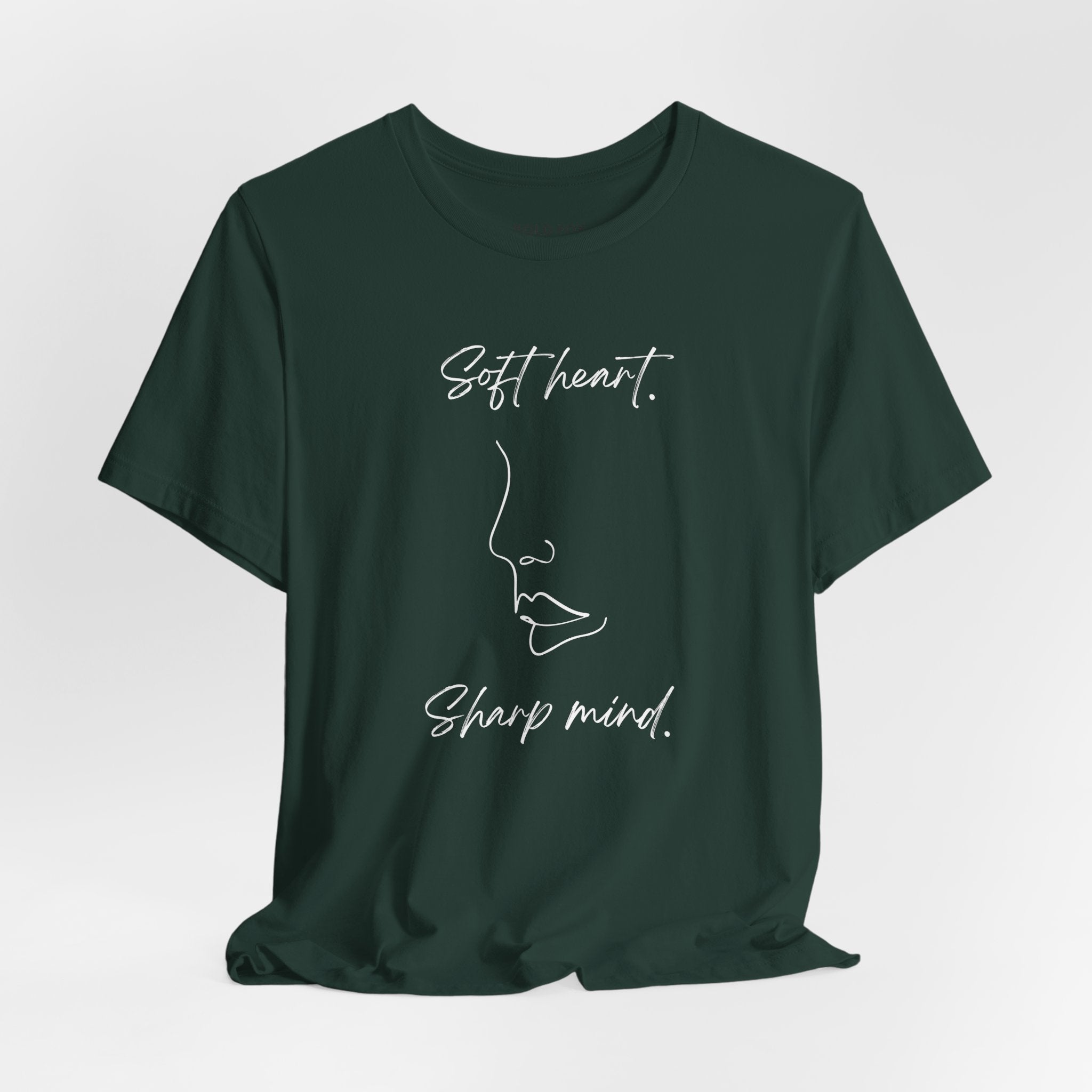 Soft heart. Sharp mind.   (EU) T-Shirt