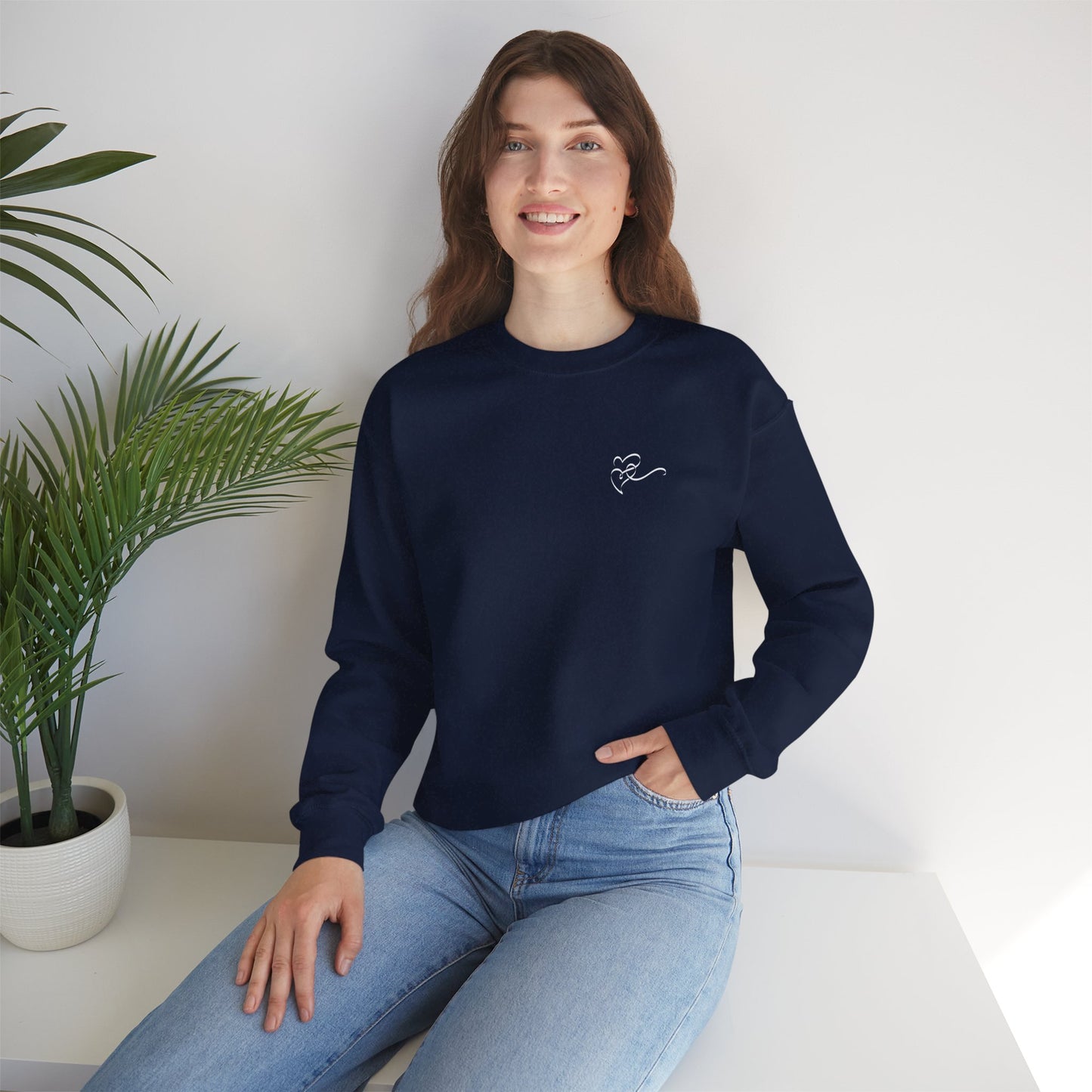 Intimacy lives in unspoken moments. Sweatshirt (EU)