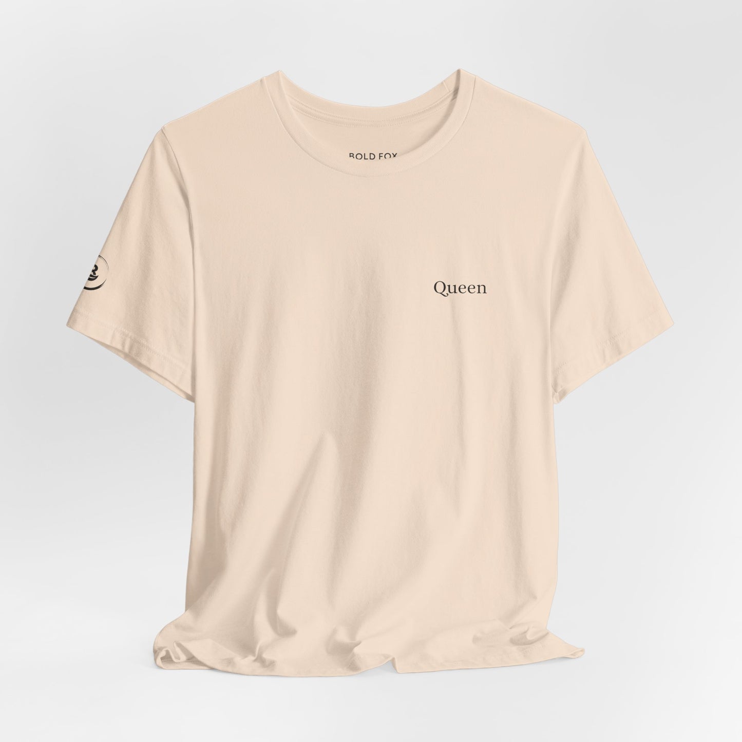 Queen of chaos. T-Shirt