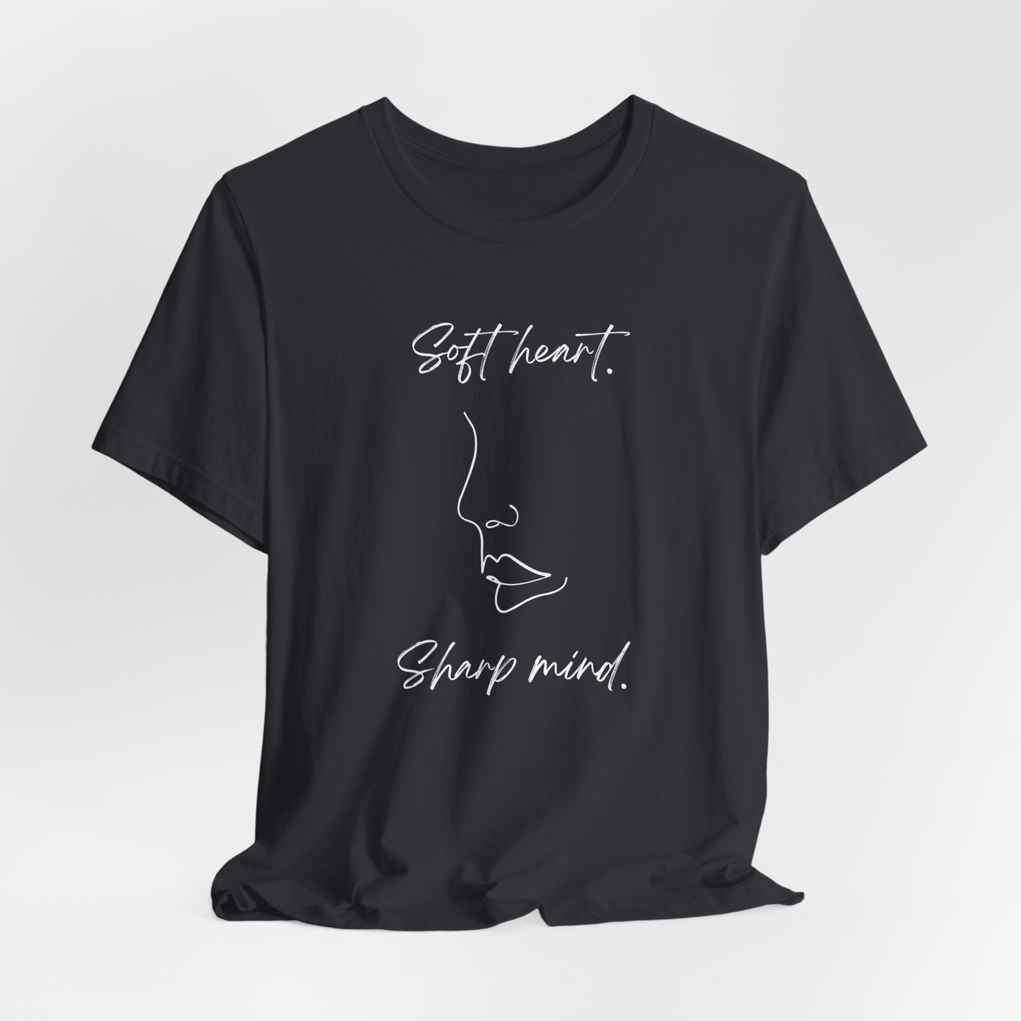 Soft heart. Sharp mind.   (EU) T-Shirt