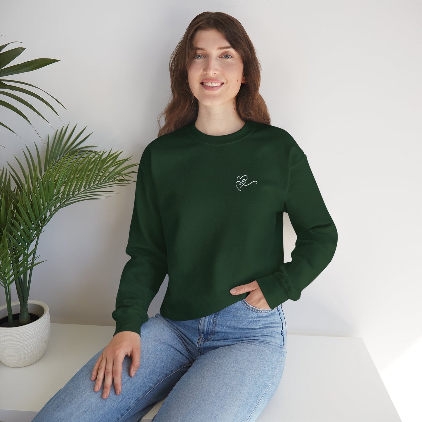 Love landed quietly, and stayed. Sweatshirt (EU)